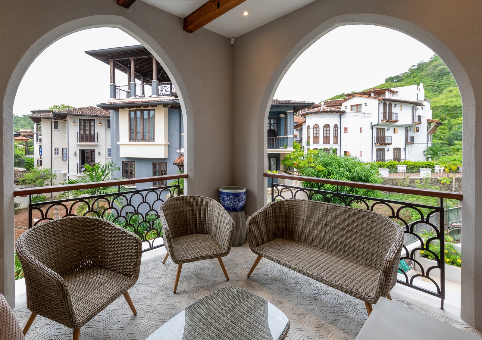 An Introduction to the Cartagena Flats